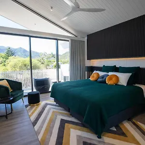 Dacha On Maggie No#1 Opulent And Luxurious Nelly Bay