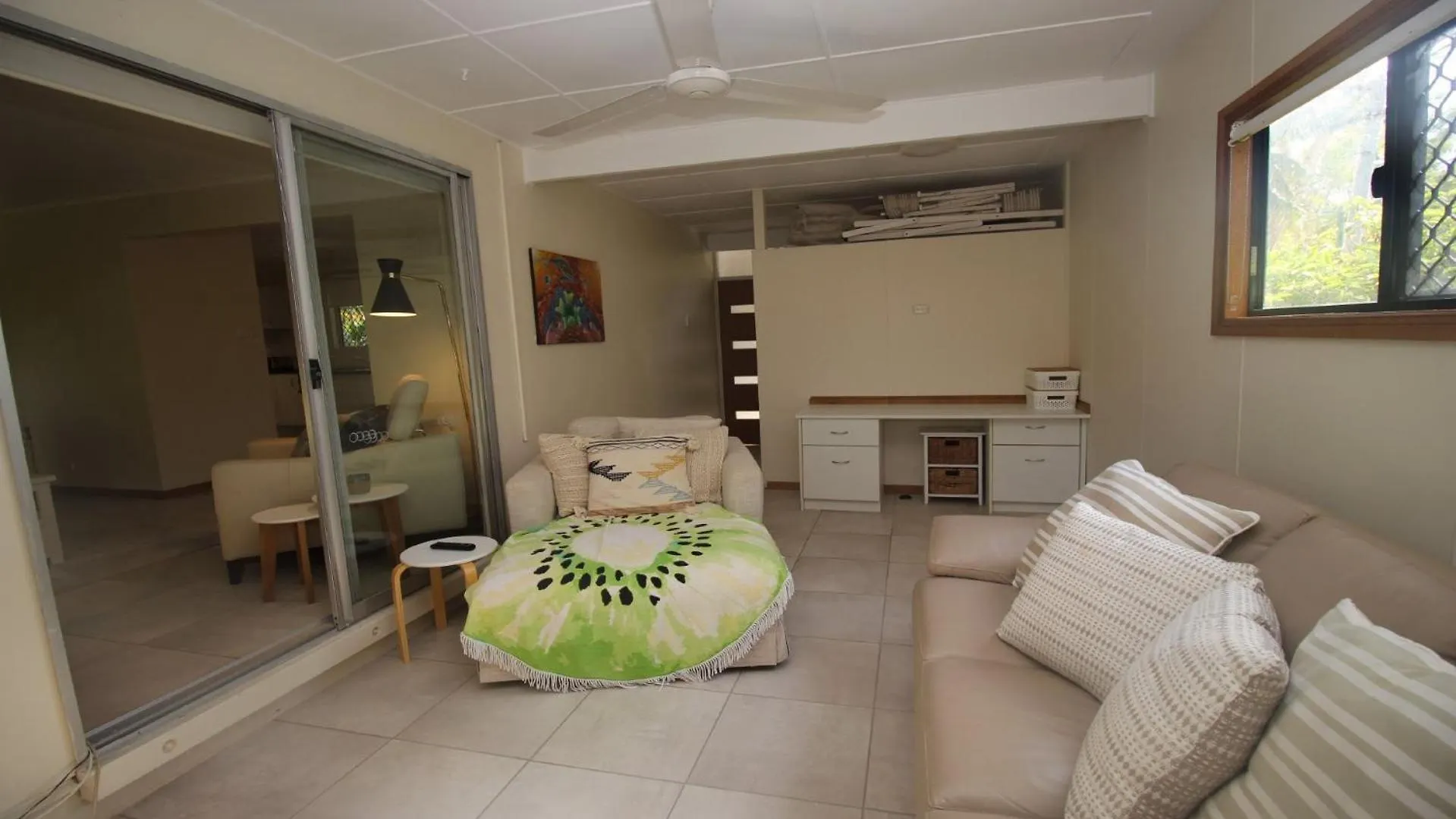 Curlew Cottage, Nelly Bay 0*,  Australia